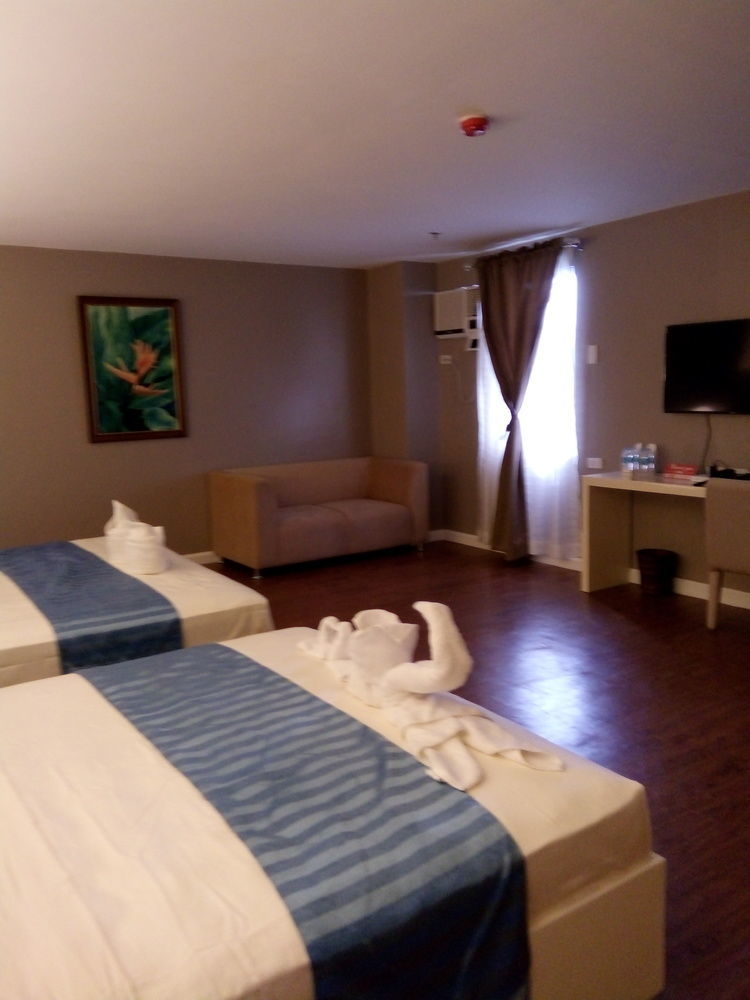 Reddoorz Plus At Hotel Metro Kalibo Eksteriør billede