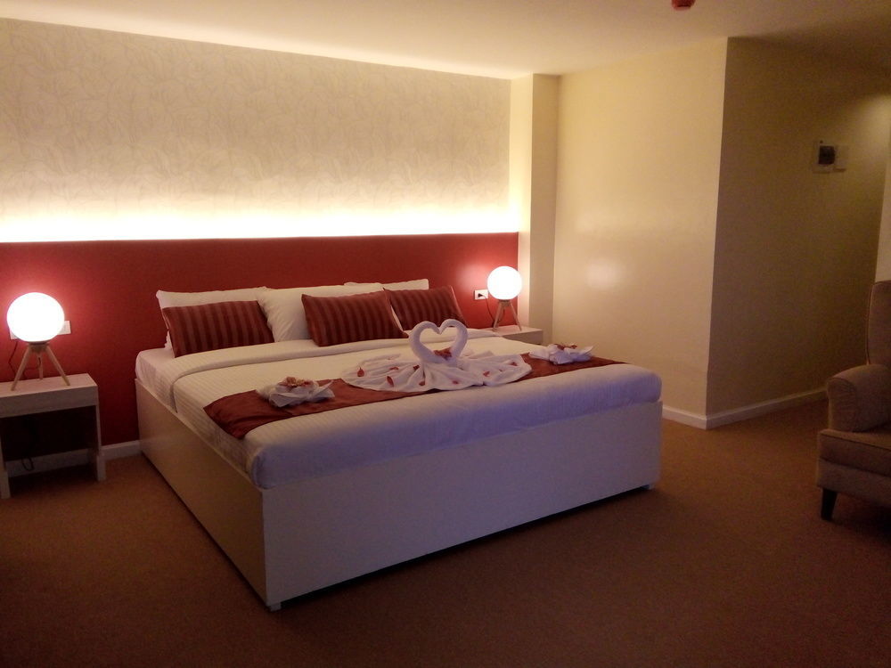 Reddoorz Plus At Hotel Metro Kalibo Eksteriør billede